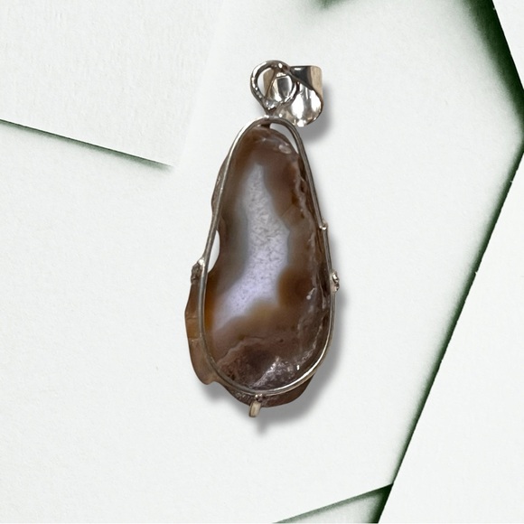 Natural Botswana Agate Geode Pendant Necklace on 925 Sterling Silver bail - Picture 2 of 3